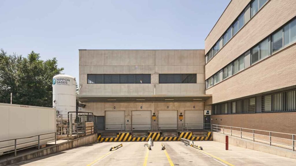 C.-de-Isaac-Peral,-3