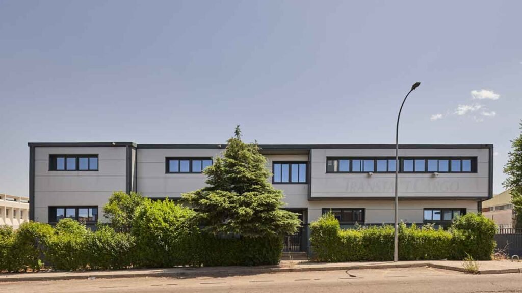 C.-de-los-Llanos-de-Jerez,-8-3