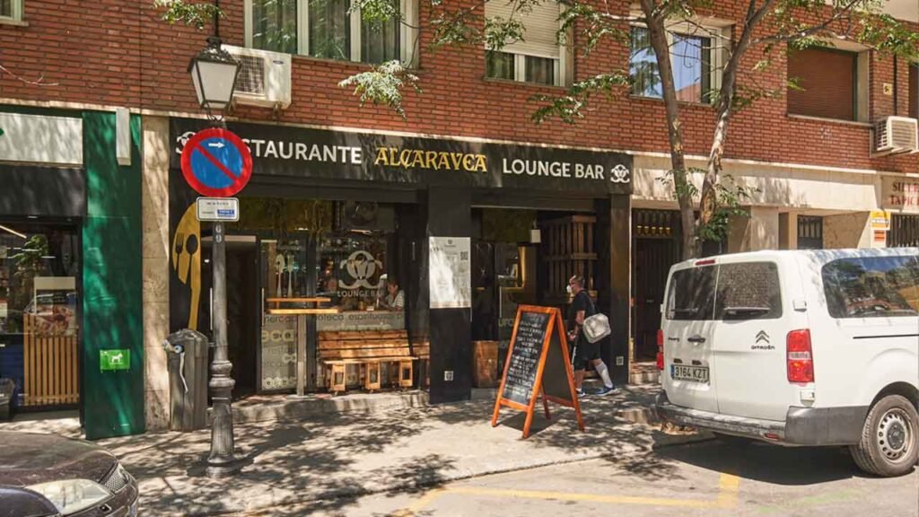 Calle-de-Castello,-83