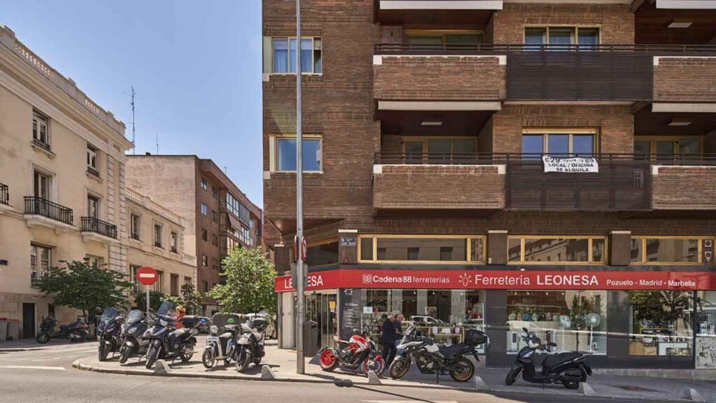 JUAN-BRAVO,-4-LOCAL-1-4