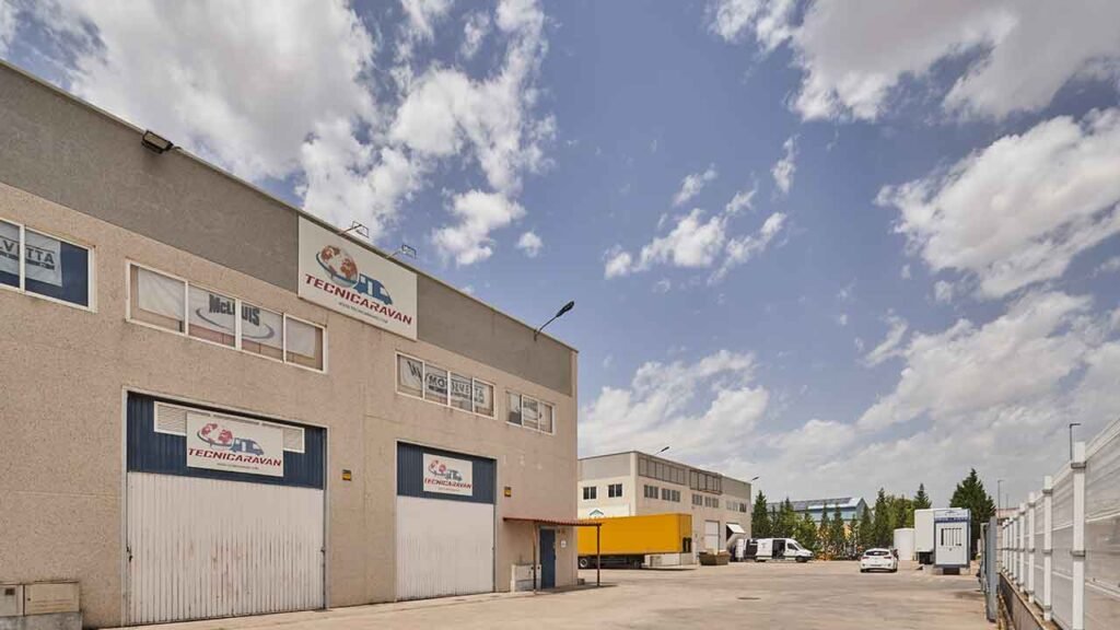 NAVE-L—POL.-IND.-CAMPORROSSO2